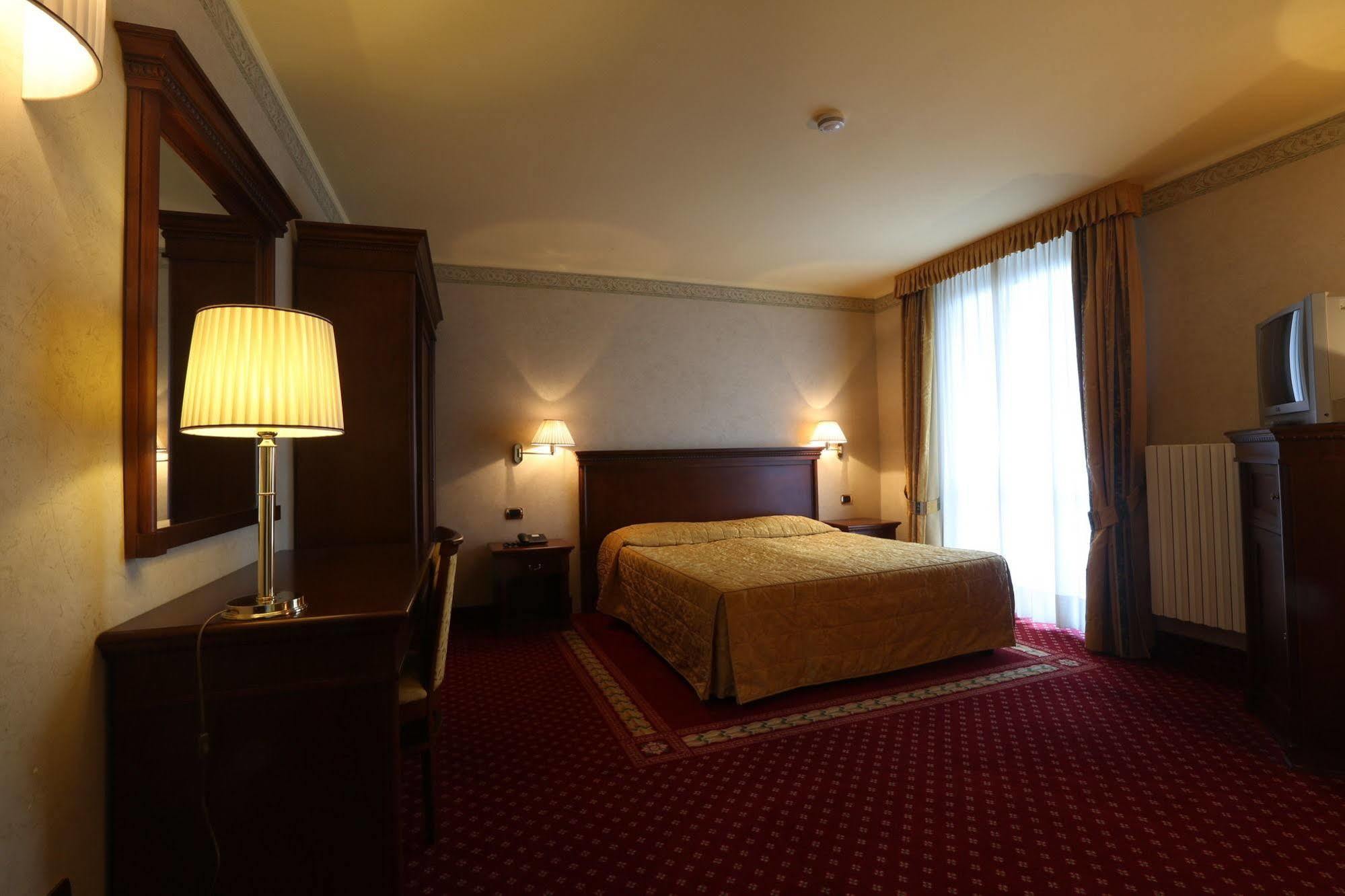 Hotel Belvedere Sestriere Exterior photo